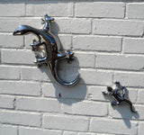 Febland large silver ceramic gecko wall ornament – 36cm