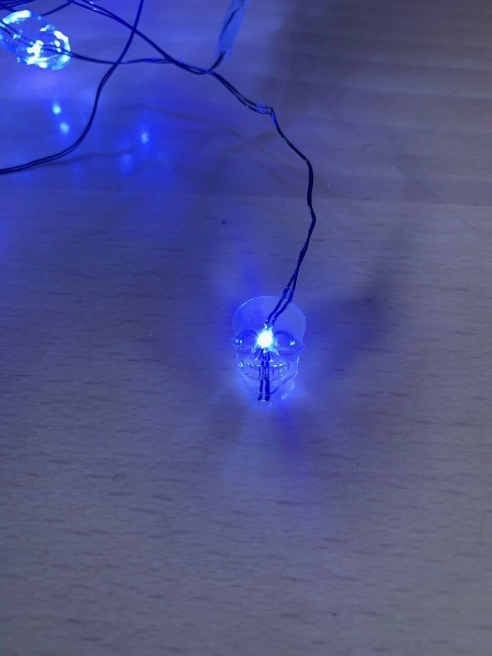 20 white LED skull battery Halloween string lights