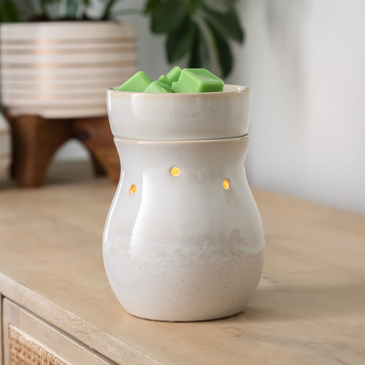 Candle Warmers Etc. Frosted Farmhouse fragrance warmer
