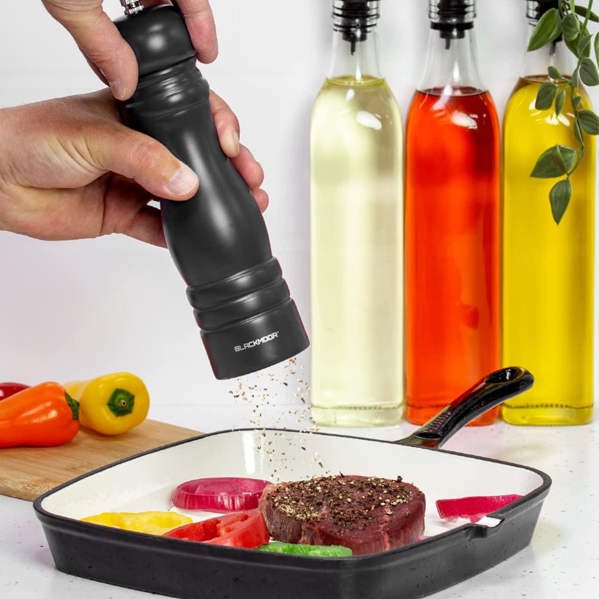 Blackmoor 68049 Manual Salt and Pepper Grinder Set/Classic Wooden Design with Ceramic Grinding Core/Adjustable Coarseness/Black Colour