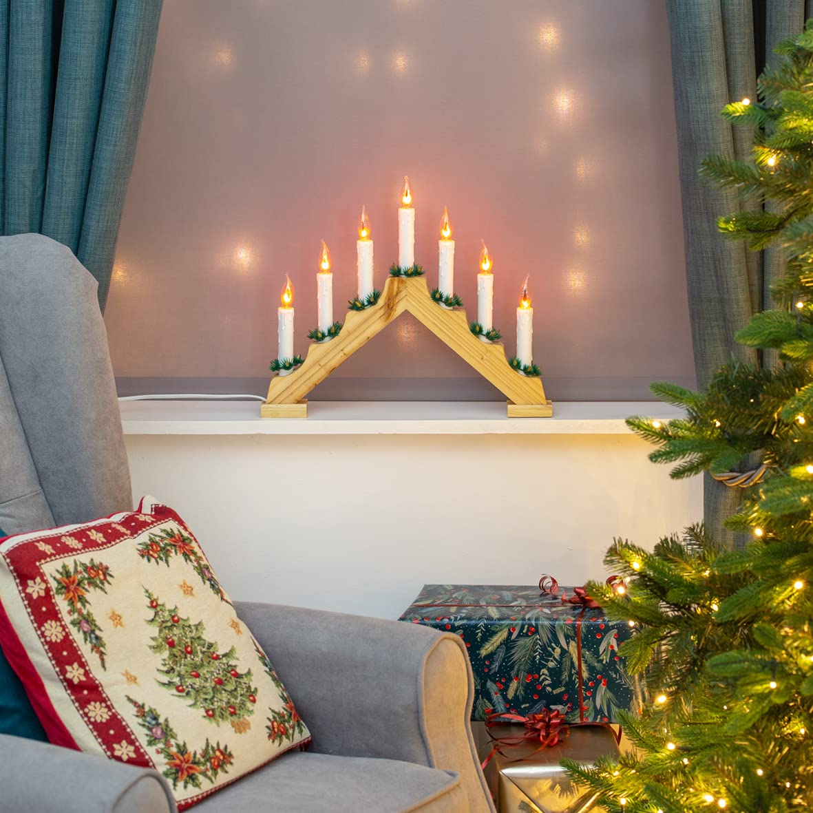 Wooden Christmas candle bridge with 7 flickering lights