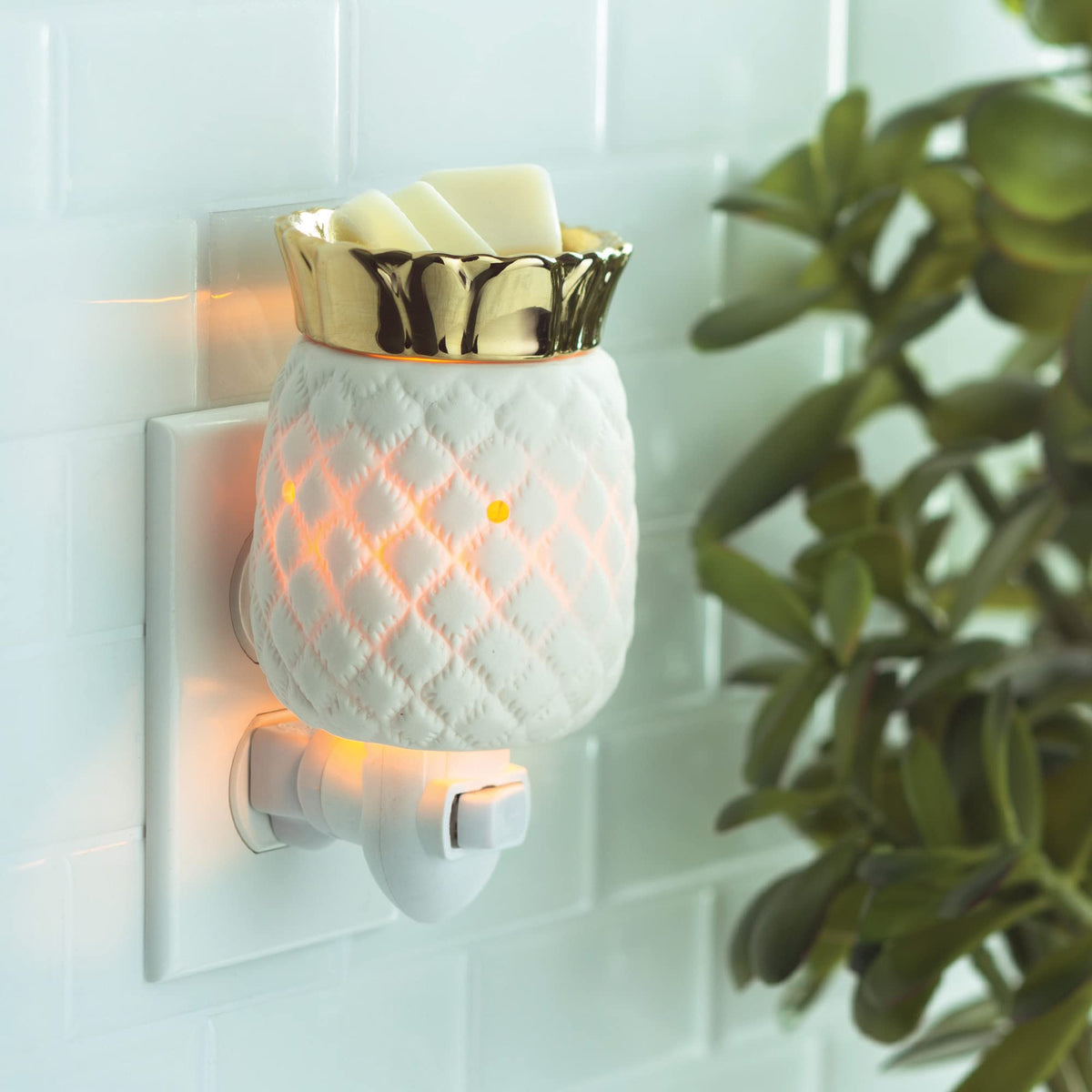 Candle Warmers Etc. Pineapple plug-in wax melt fragrance warmer