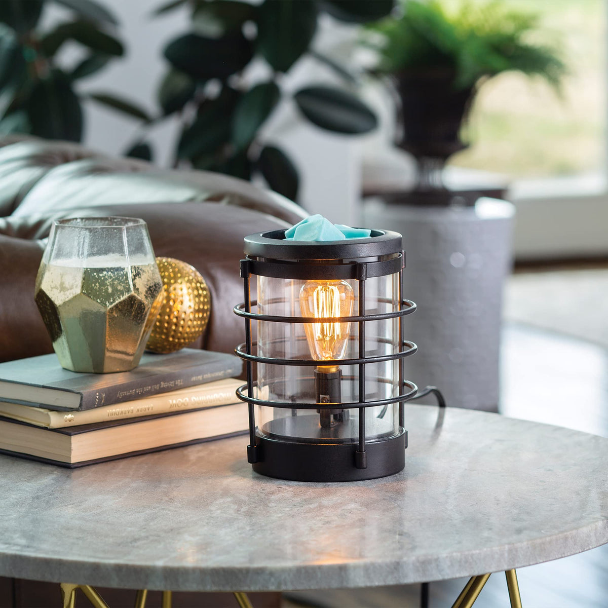 Candle Warmers Etc. Coastal Edison Bulb fragrance warmer – black