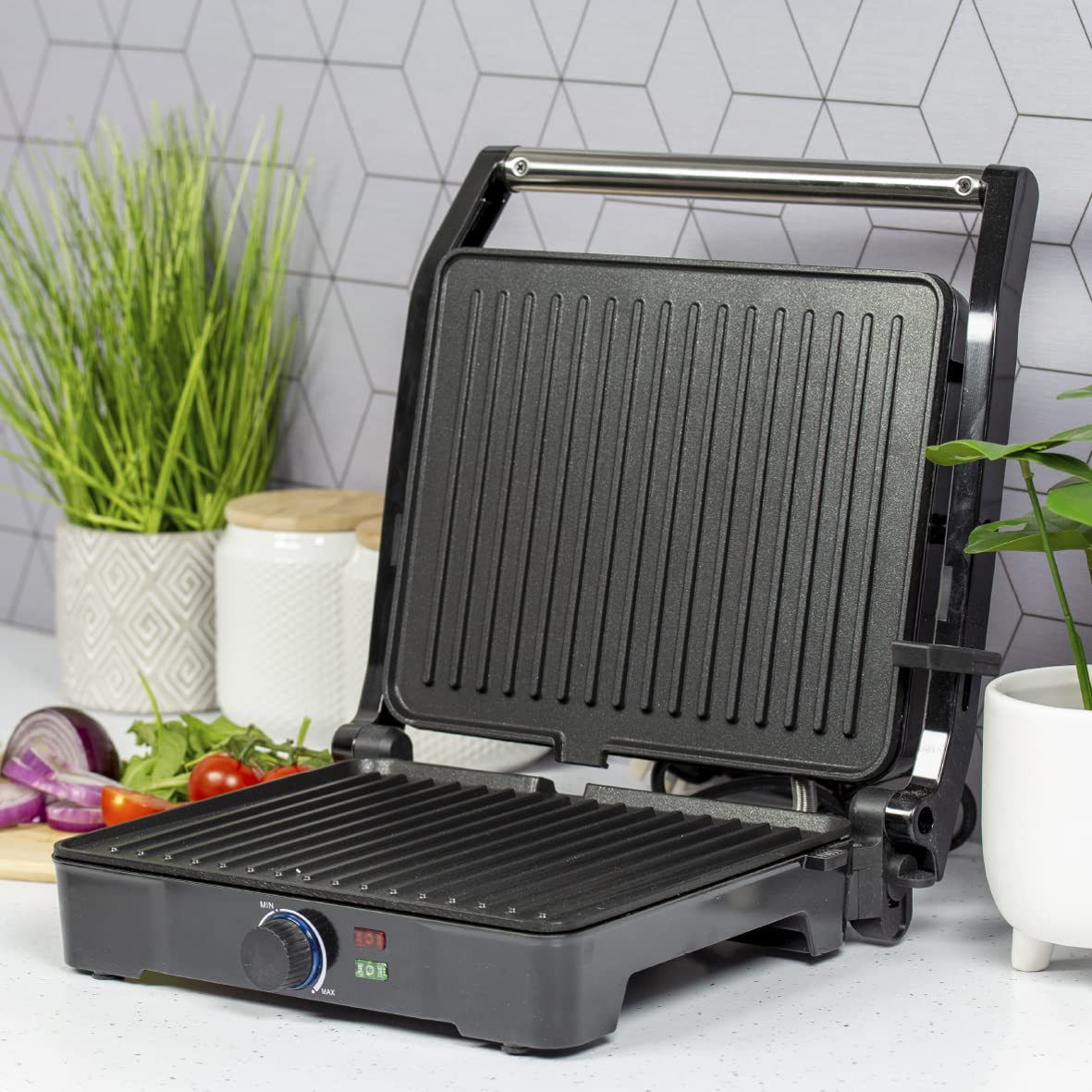 Quest 2000W 180 degree health grill and panini press