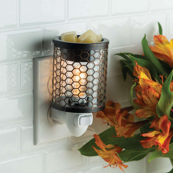 CANDLE WARMERS ETC Pluggable Fragrance Warmer- Decorative Plug-in for Warming Scented Candle Wax Melts and Tarts or Essential Oils - Chicken Wire - PICWR