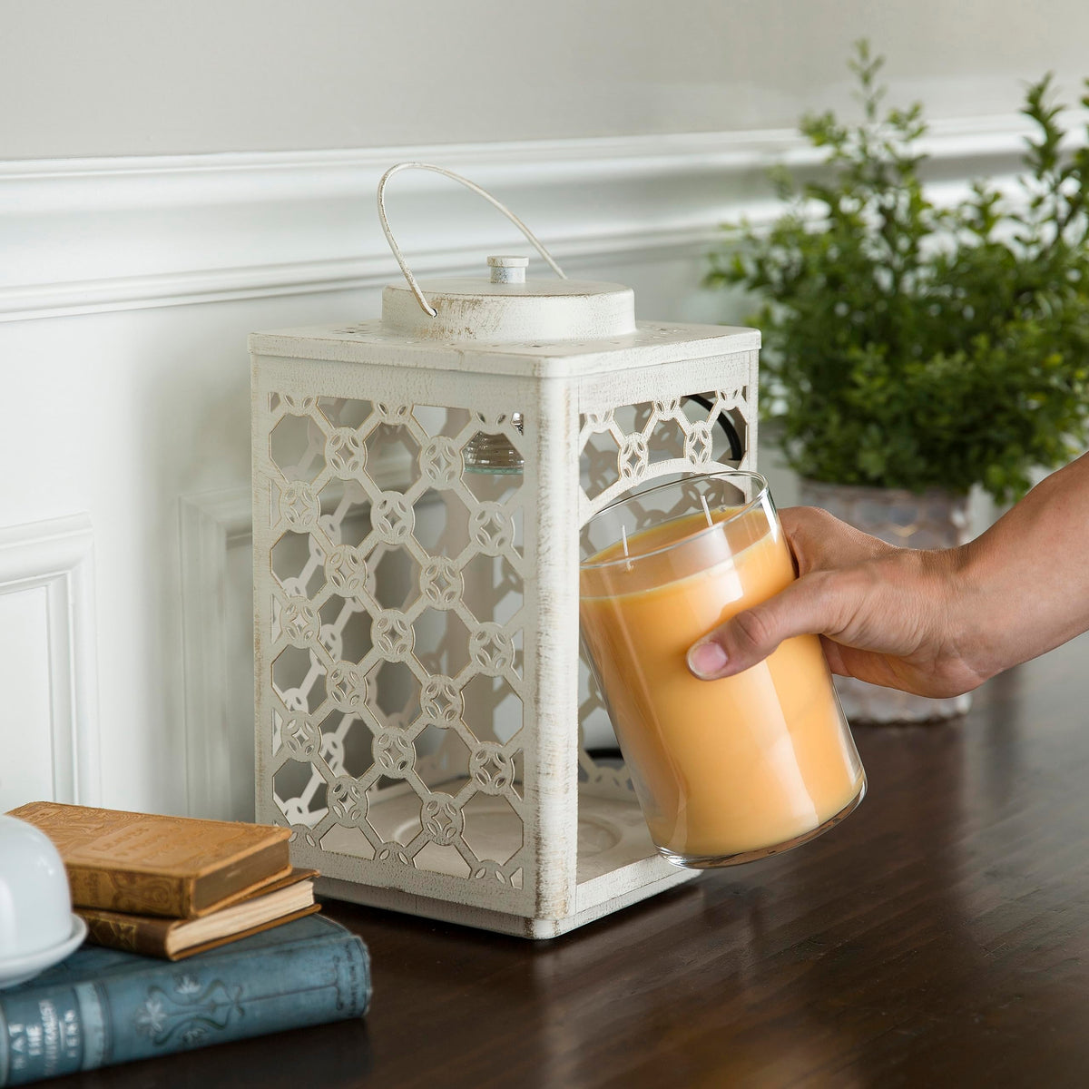 Candle Warmers Garden candle warmer lantern in brushed champagne