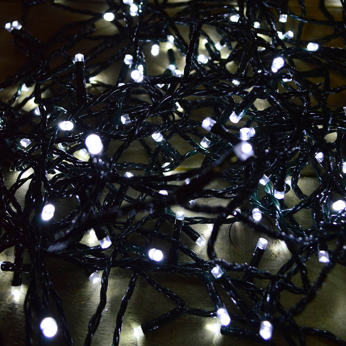 Premier 16m cool white Supabright outdoor Christmas lights with 200 LEDs