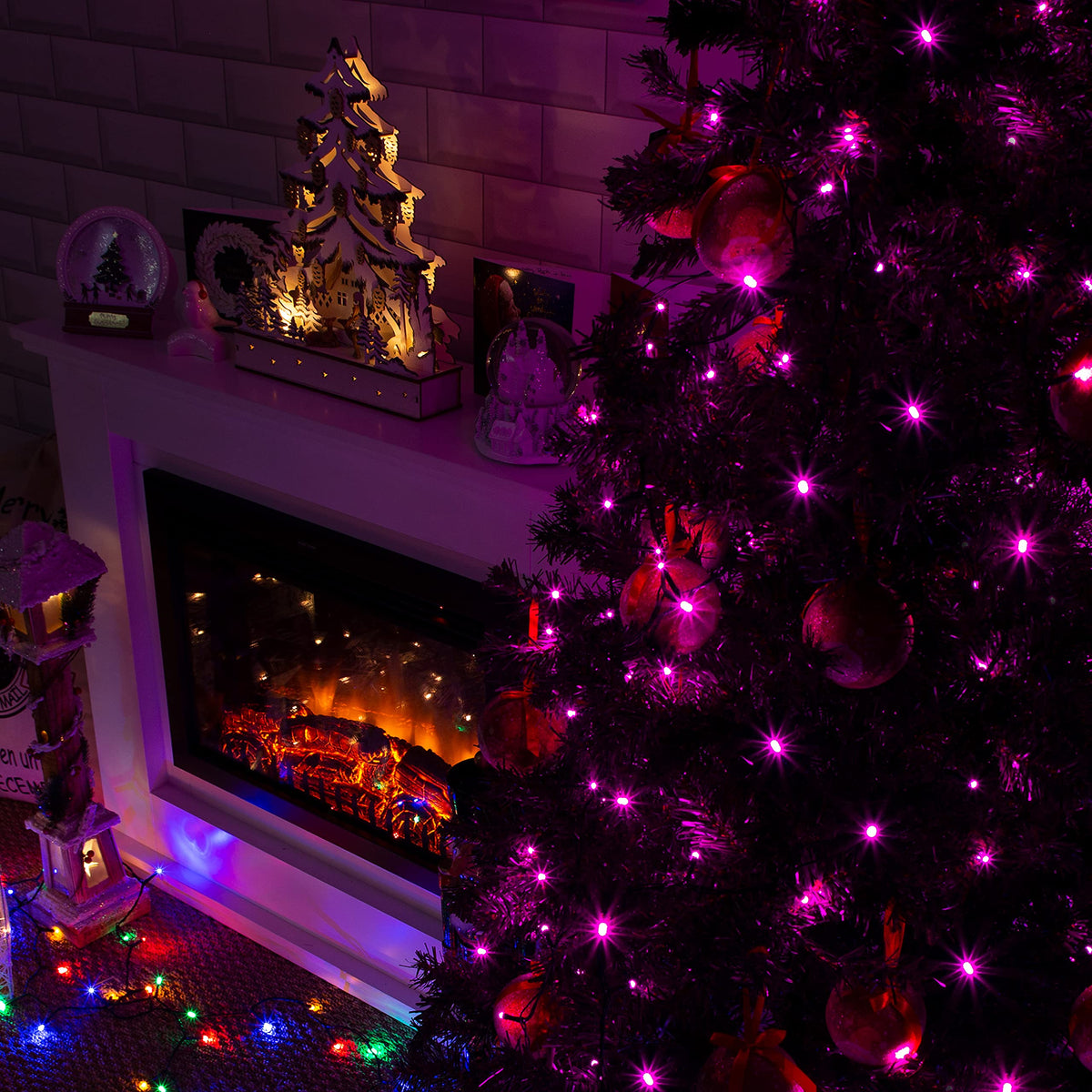 200 pink LED chaser Christmas lights – 13.9m