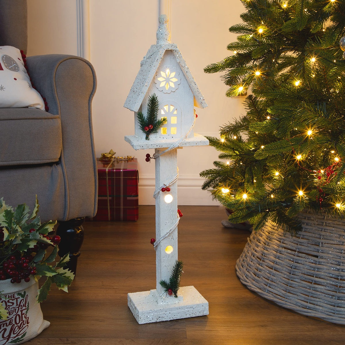 70cm white wooden LED Christmas treehouse decoration