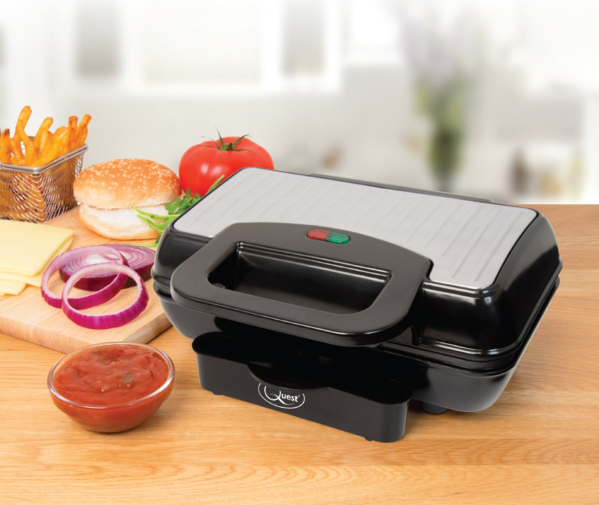 800W countertop burger maker with top and bottom cooking plates