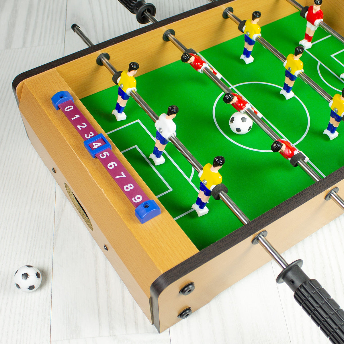 Tabletop football game player rods and pitch