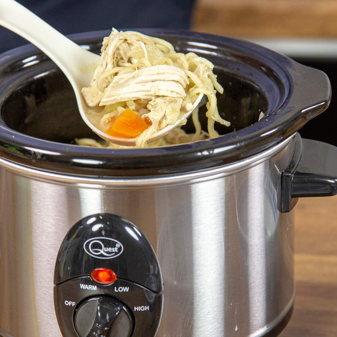 1.5 litre slow cooker preparing chicken noodle soup