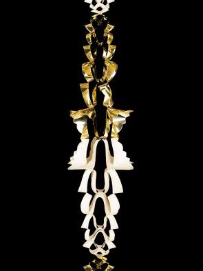 Cream and gold hollow foil Christmas garland – 9ft