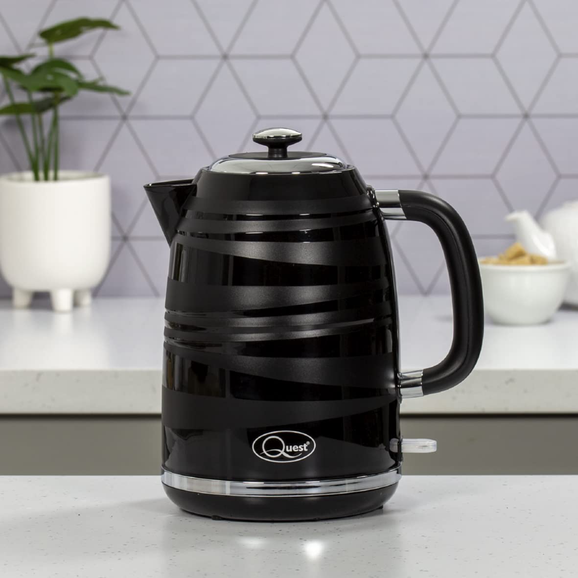 Quest Harmony black 1.7L rapid boil kettle