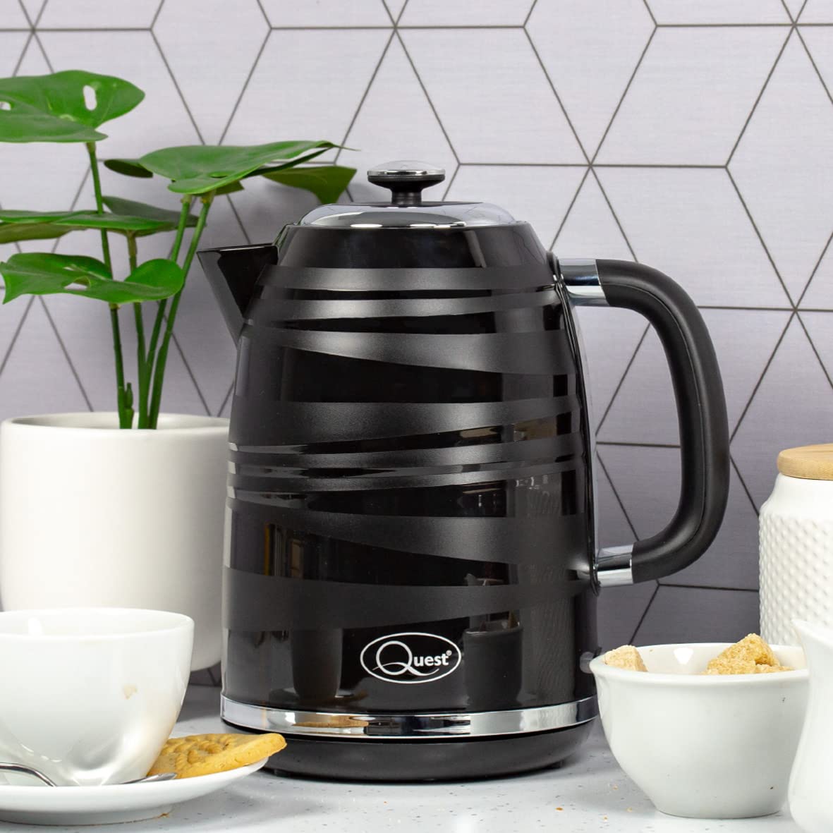 Quest Harmony black 1.7L rapid boil kettle