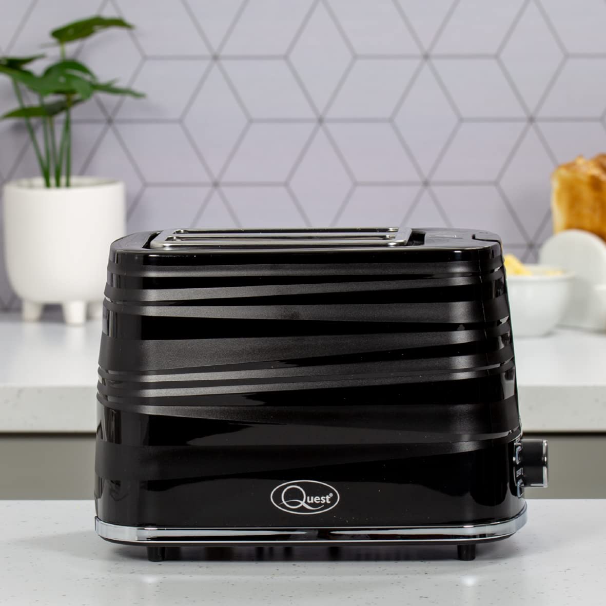 Quest Harmony black 2-slice toaster