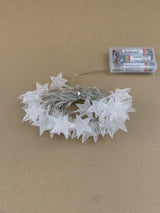 30 LED cool white battery-operated star string lights 2.7m