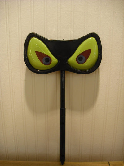 LIGHT UP GIANT EVIL EYES