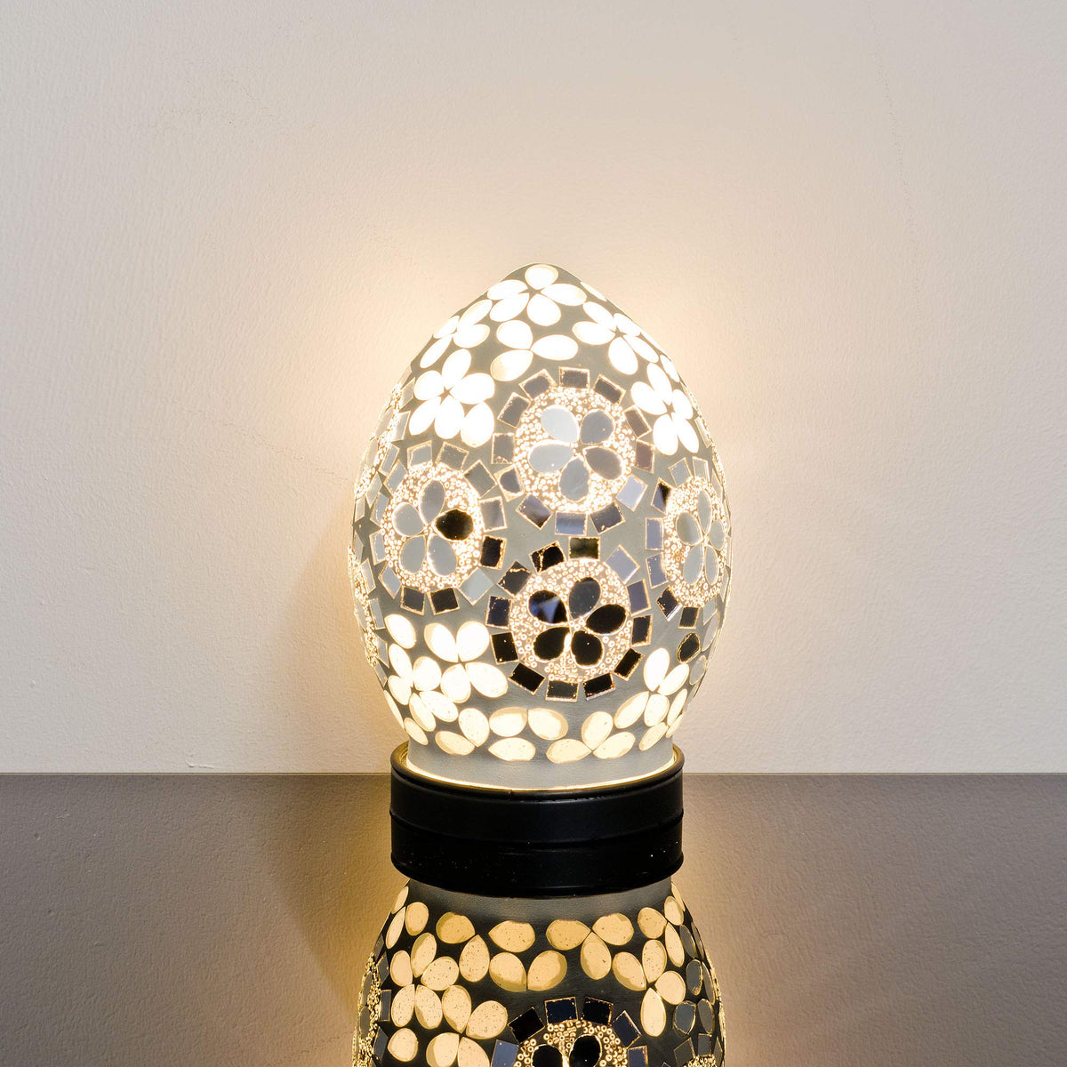 Art Deco Mirrored Flower Small Mosaic Glass Egg Lamp