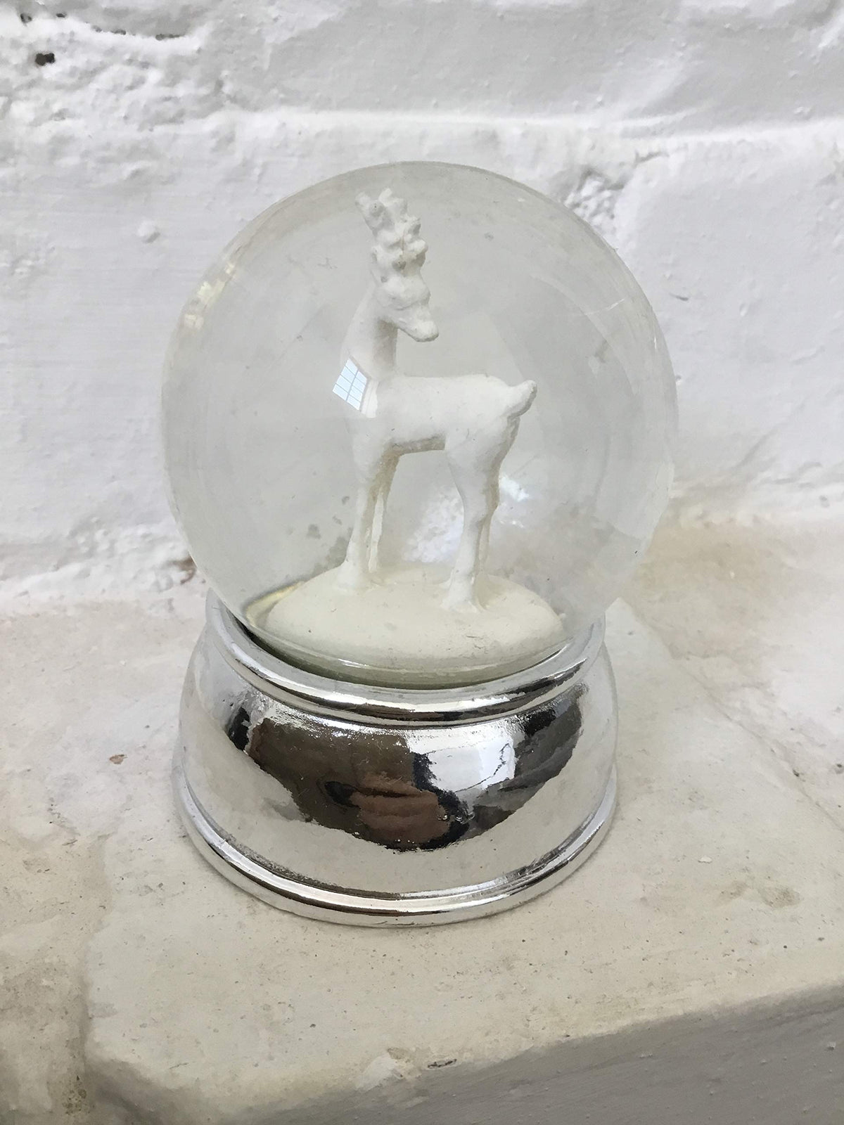 GiftLocalUK white reindeer snow globe