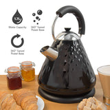 Black pyramid kettle with contoured handle